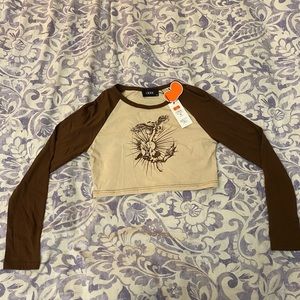 CIDER CONTRASTING FIGURE CROP TOP SIZE MEDIUM